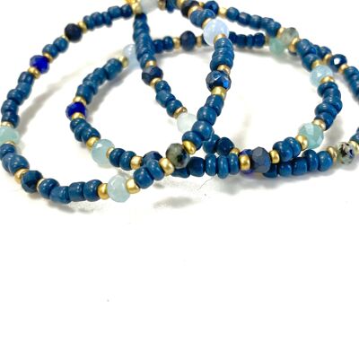 Necklace blue with gemstones and crystal