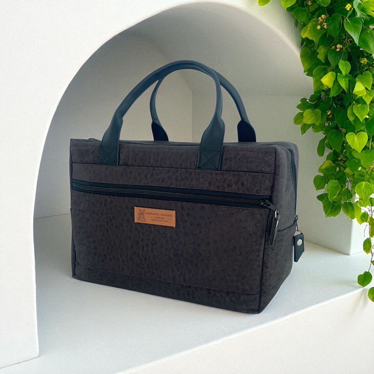 Vanity, "New York" brun