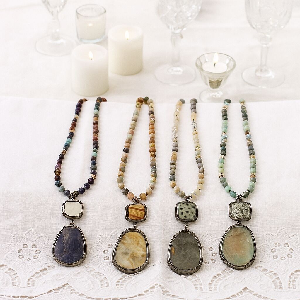 Collana in pietra naturale boema