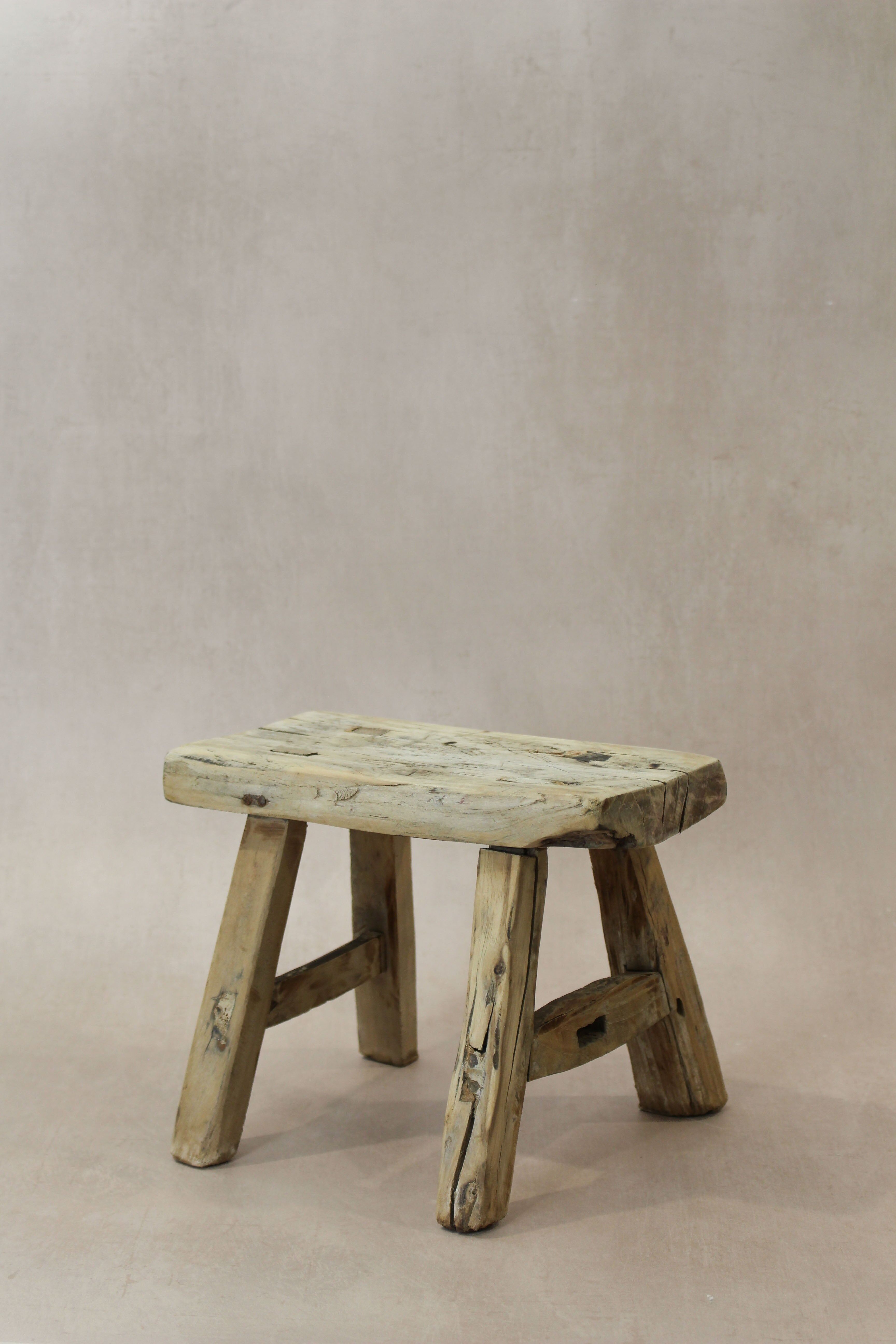 Rustikaler Vintage-Hocker aus Ulmenholz - Klein - Nr. 21