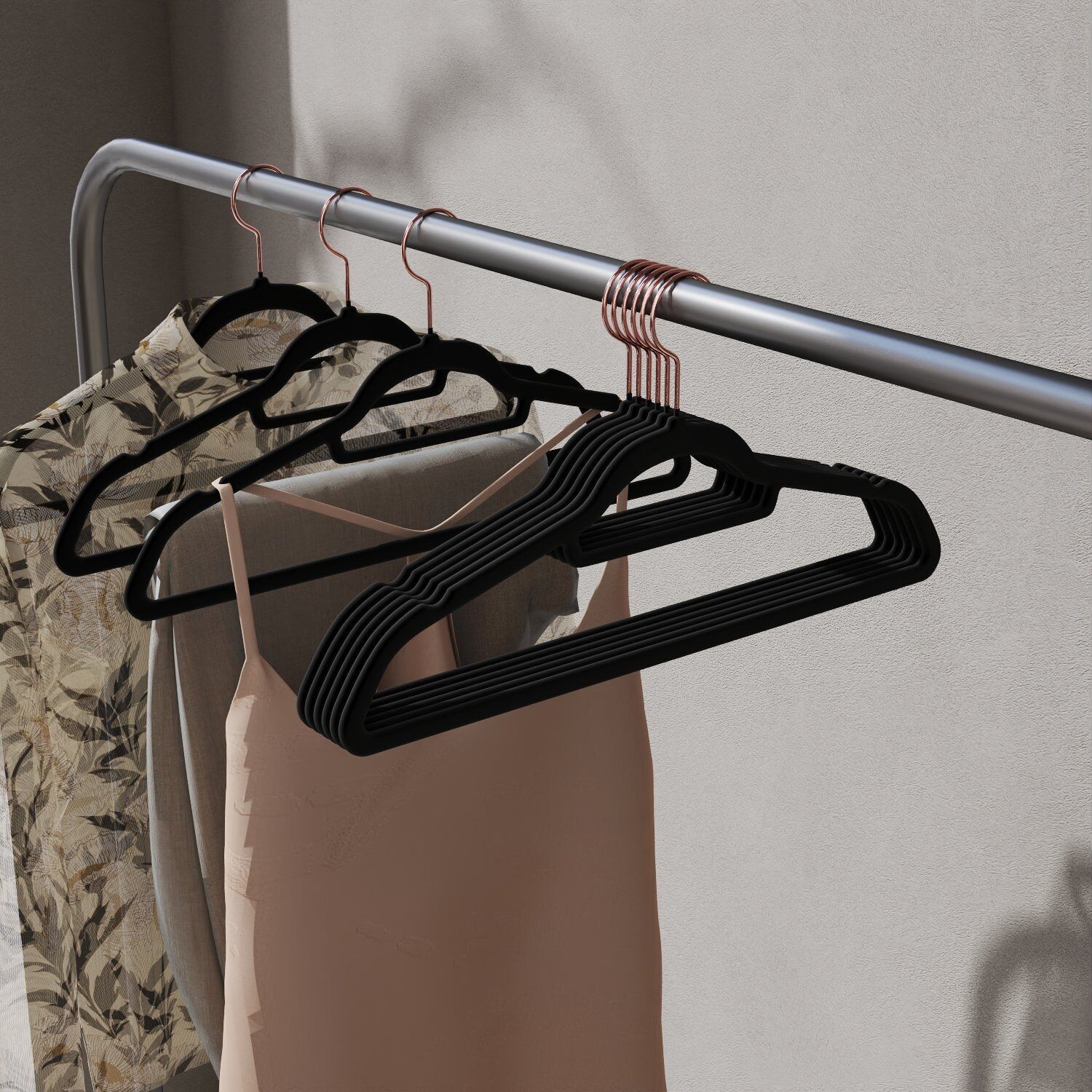 Cintres en velours, lot de 30, cintres, 45 x 0.6 x 23.5cmm