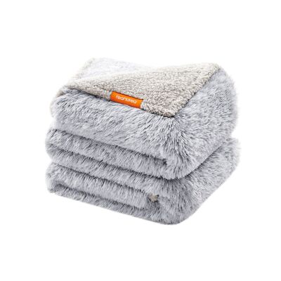 Reversible Sherpa fabric dog blanket 203 x 152 cm