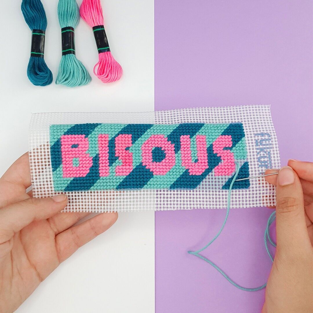 Canvas Kit - Bookmark - Kisses