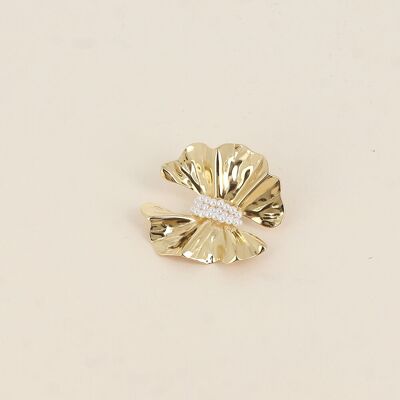 Pin's - motif floral et perles de résine blanche