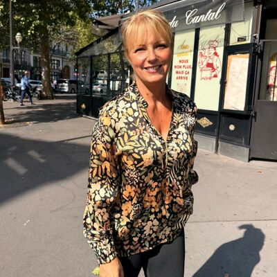 Printed satin tunic with long smocked sleeves and V-neck - Made in France G994AG82