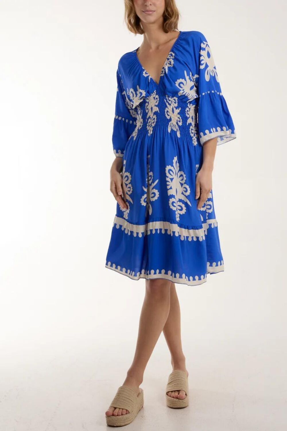 Robe décontractée à manches 3/4, col en V, imprimée, longueur aux genoux, en bleu