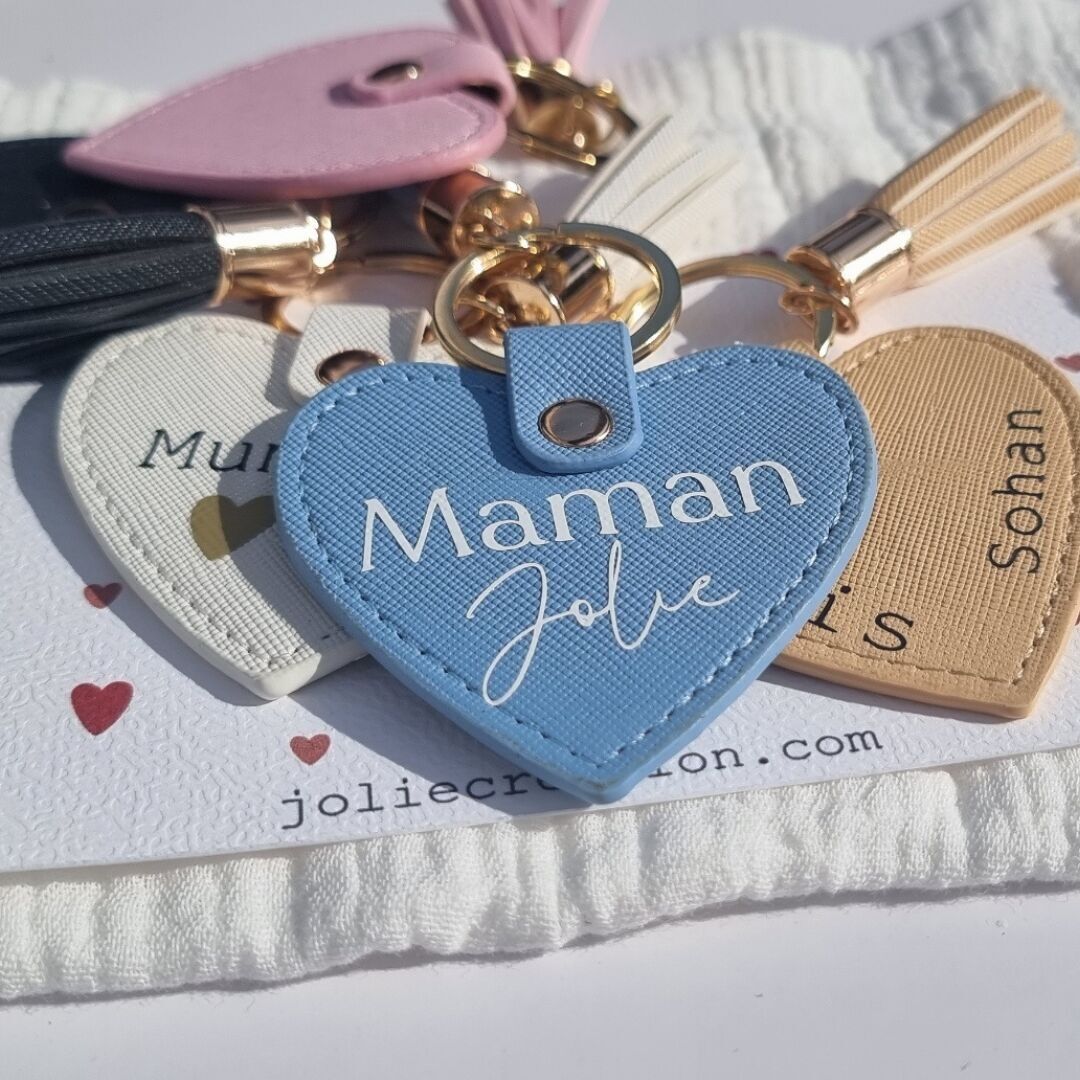 Portachiavi a forma di cuore in similpelle