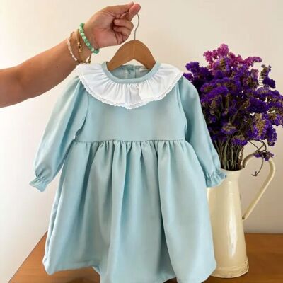 Robe en velours bleu bébé