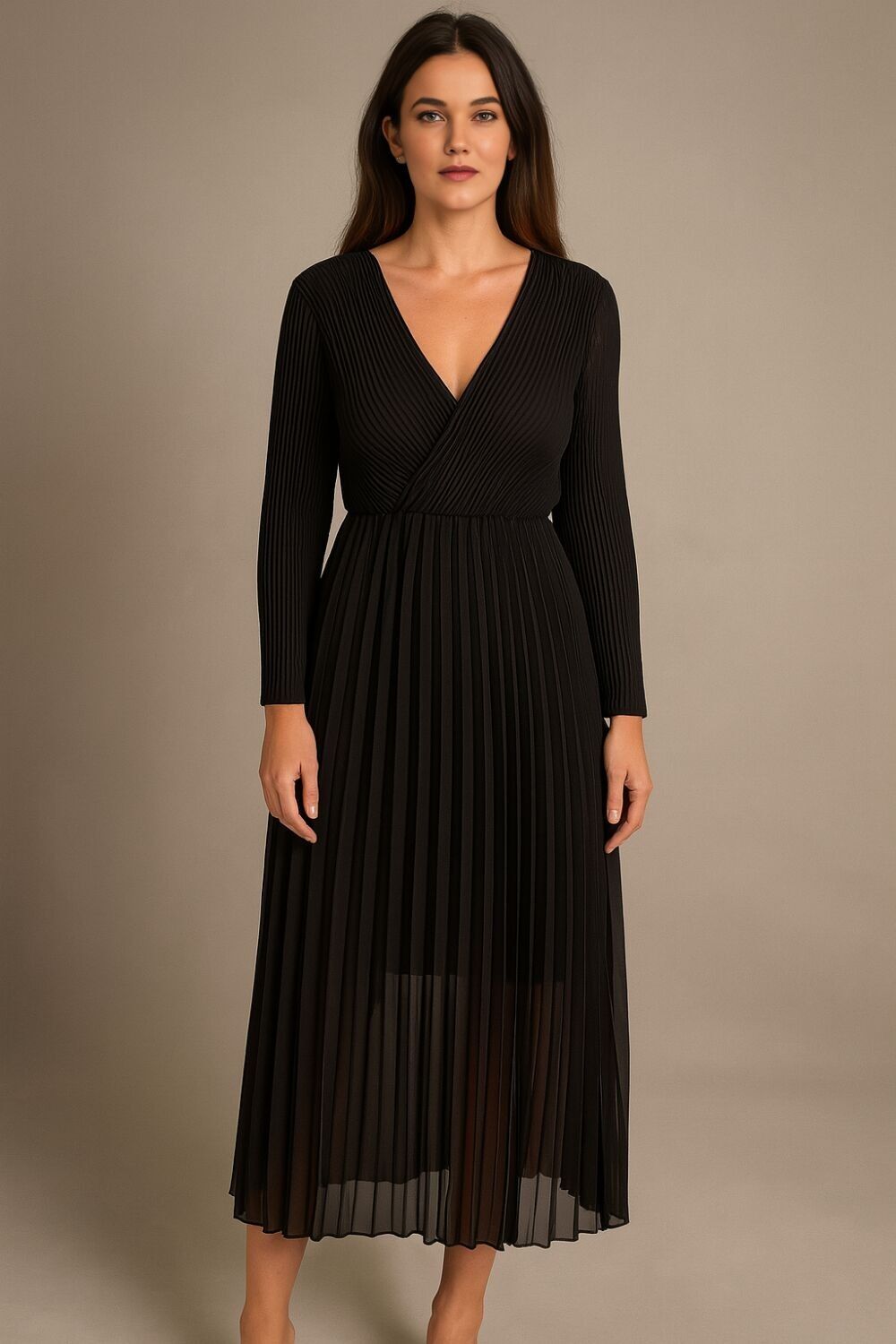 Robe chemise longue plissée oversize avec ceinture noire