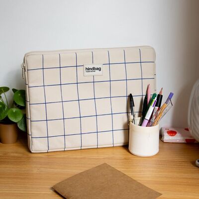 Estuche para computadora Ava de cuadros crudos y azules