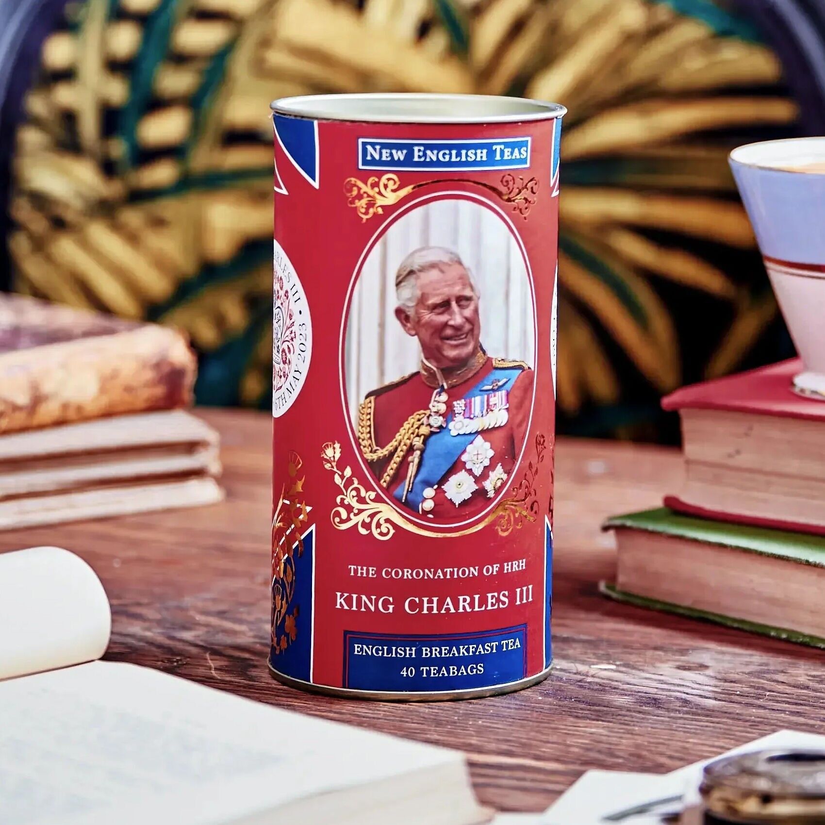 Colazione inglese con tè e tamburo per l'incoronazione di Re Carlo III