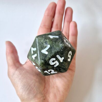 Dés D20 en jade vert gemme 7 cm (XXL)