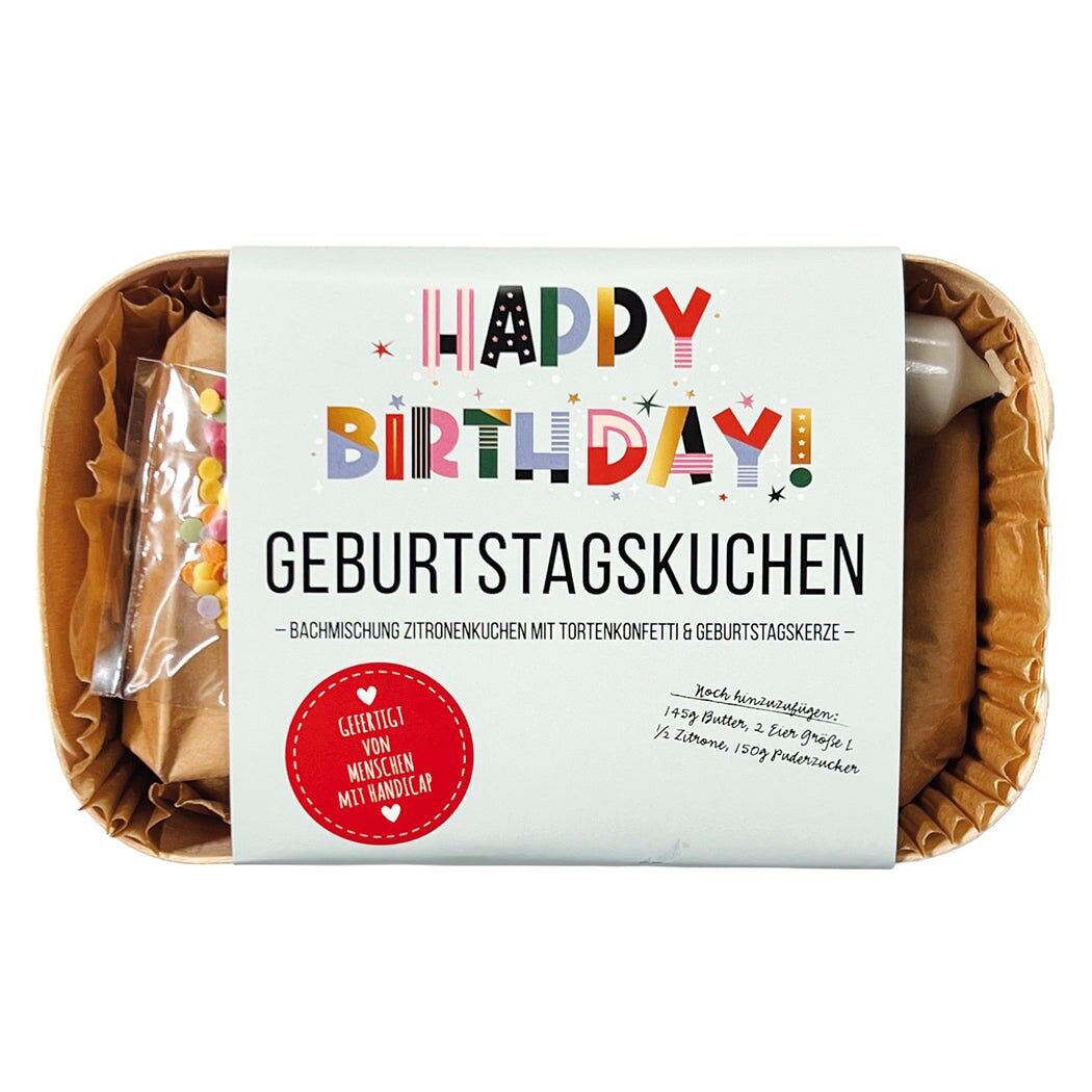 Geburtstagskuchen Backmischung mit Tortenkonfetti und Kerze