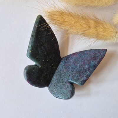 Papillon en pierres précieuses 6x5 cm – Rubis en fuchsite réactif aux UV