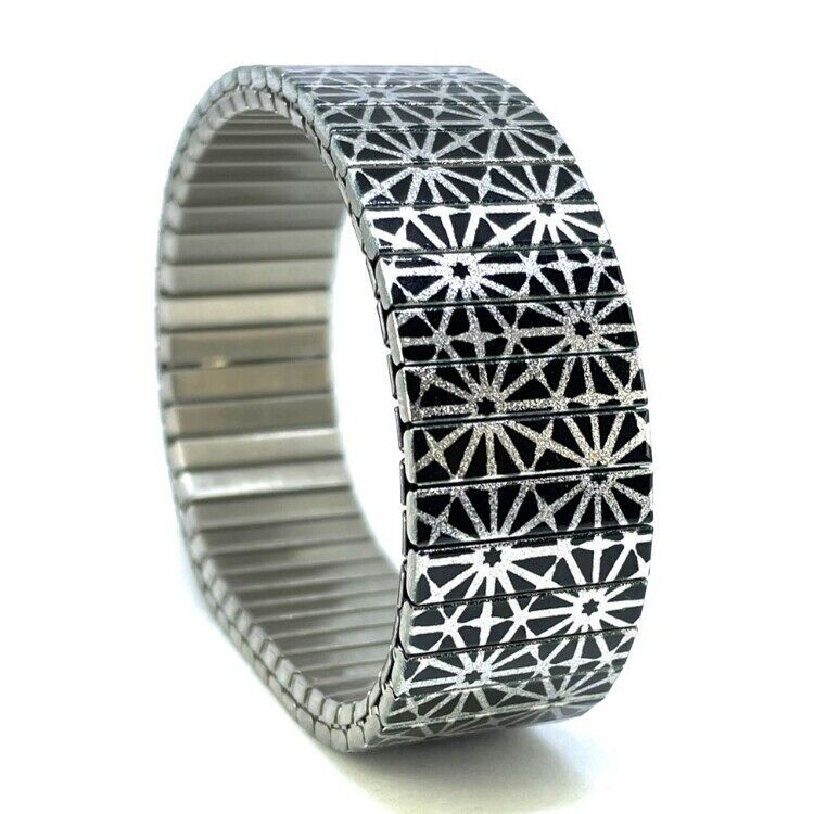 Stainless steel designer bracelet 18mm handmade in London - Stars Triangled black flowers Metallic