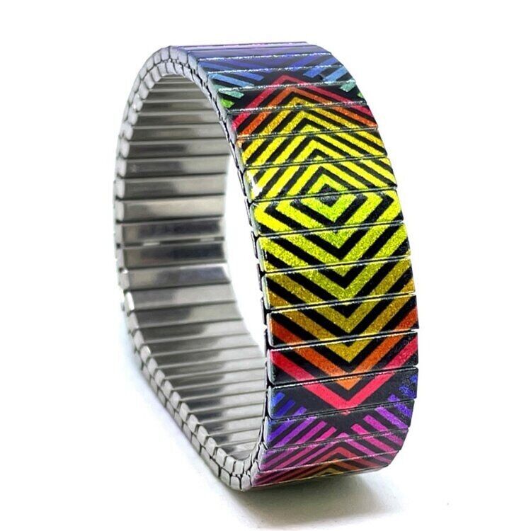 Bracciale di design in acciaio inossidabile da 18 mm fatto a mano a Londra - Checkers Kites prisma arcobaleno metallizzato