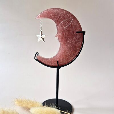 Magnifique Lune en Quartz Fraise sur Support Métallique – 10cm Pierre Précieuse Visage Gravure Intérieur Spirituel Quartz Fraise