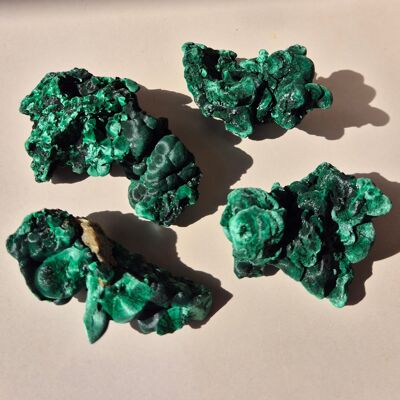Malachite veloutée œil de chat – grappe brute 50-100 grammes