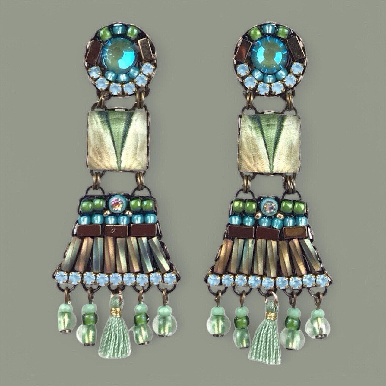 Orecchini in cristallo fatti a mano della collezione Senda