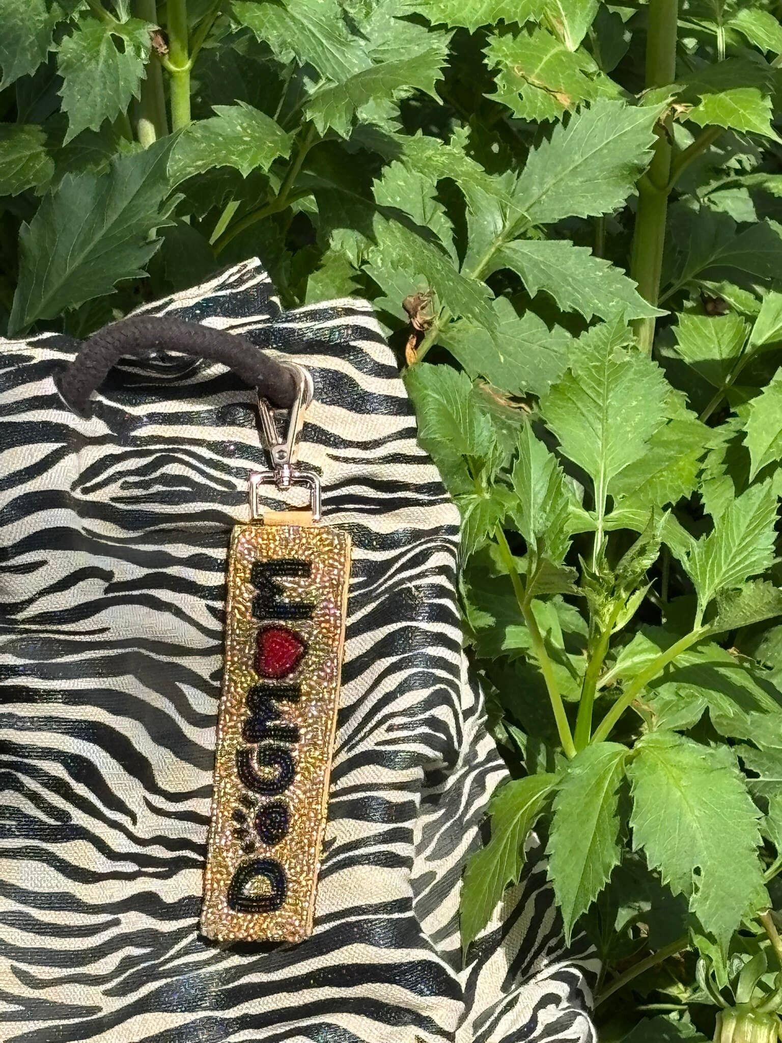 Schlüsselanhänger mit Perlenanhänger „Hundemama“