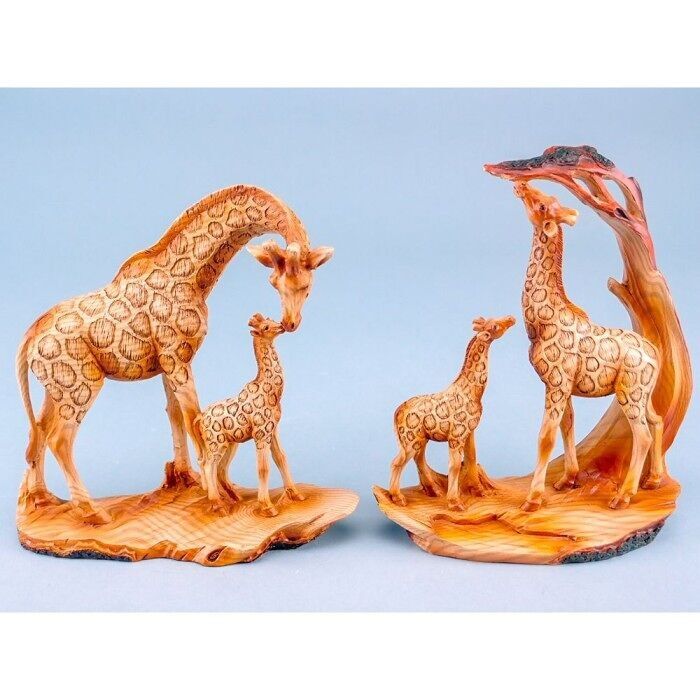 Coppia di giraffe effetto legno intagliato, 19 cm, 2 assortiti