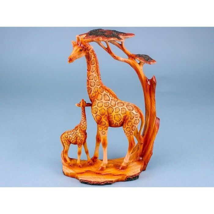Coppia di giraffe con albero intagliato effetto legno, 30 cm