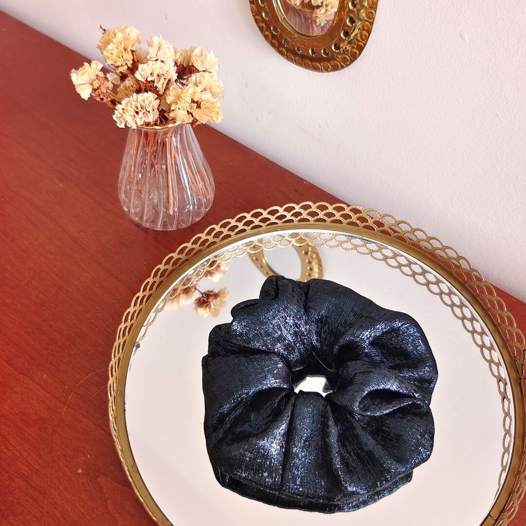 IRIDESCENT NAVY Scrunchie / glänzendes blaues Polyester
