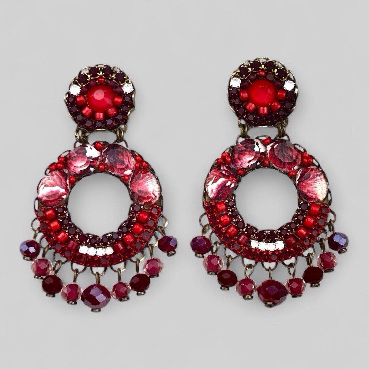 orecchini di cristallo rubino