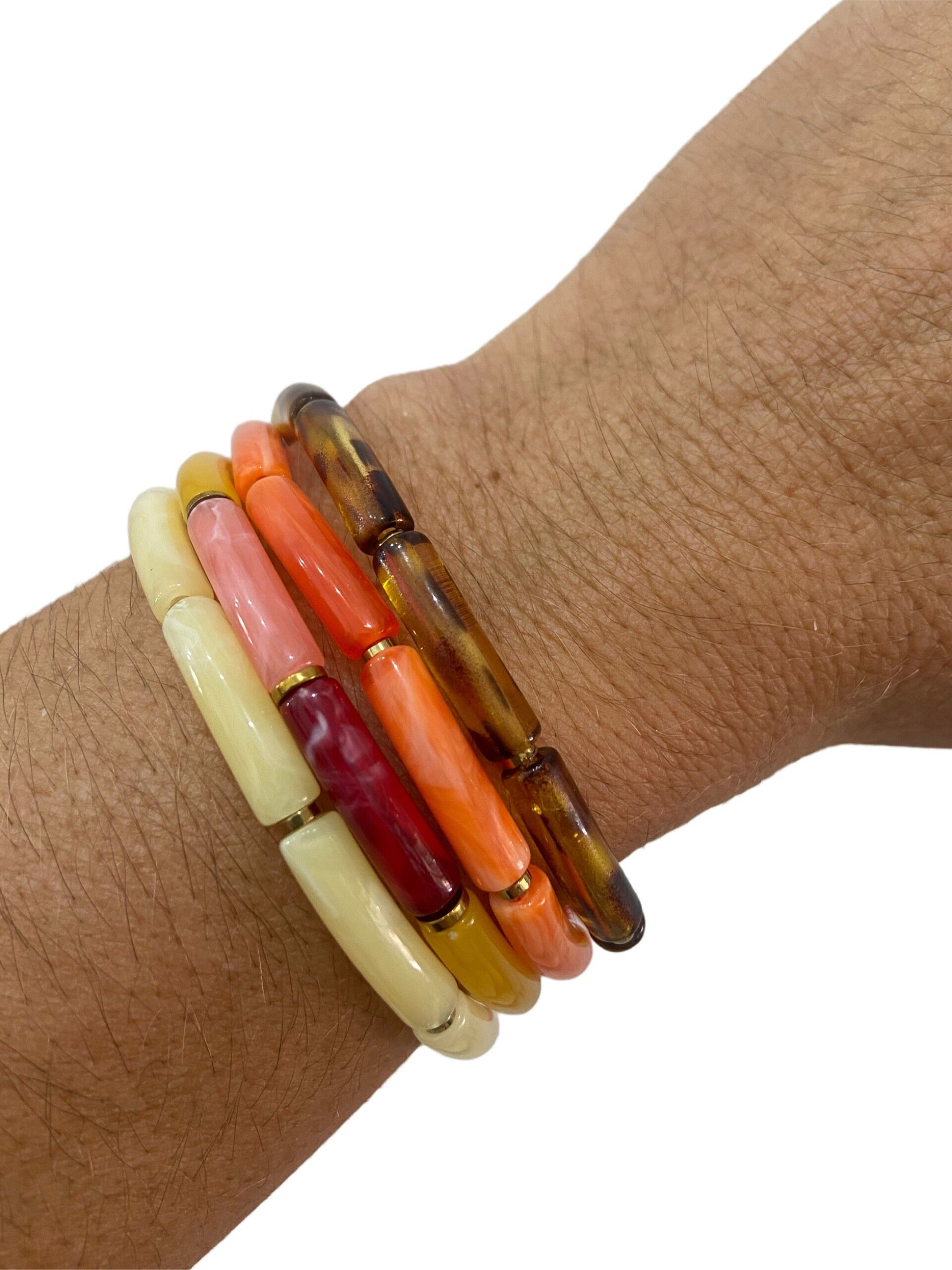 Bracelet jonc fin perles tubes résine 0,4 cm