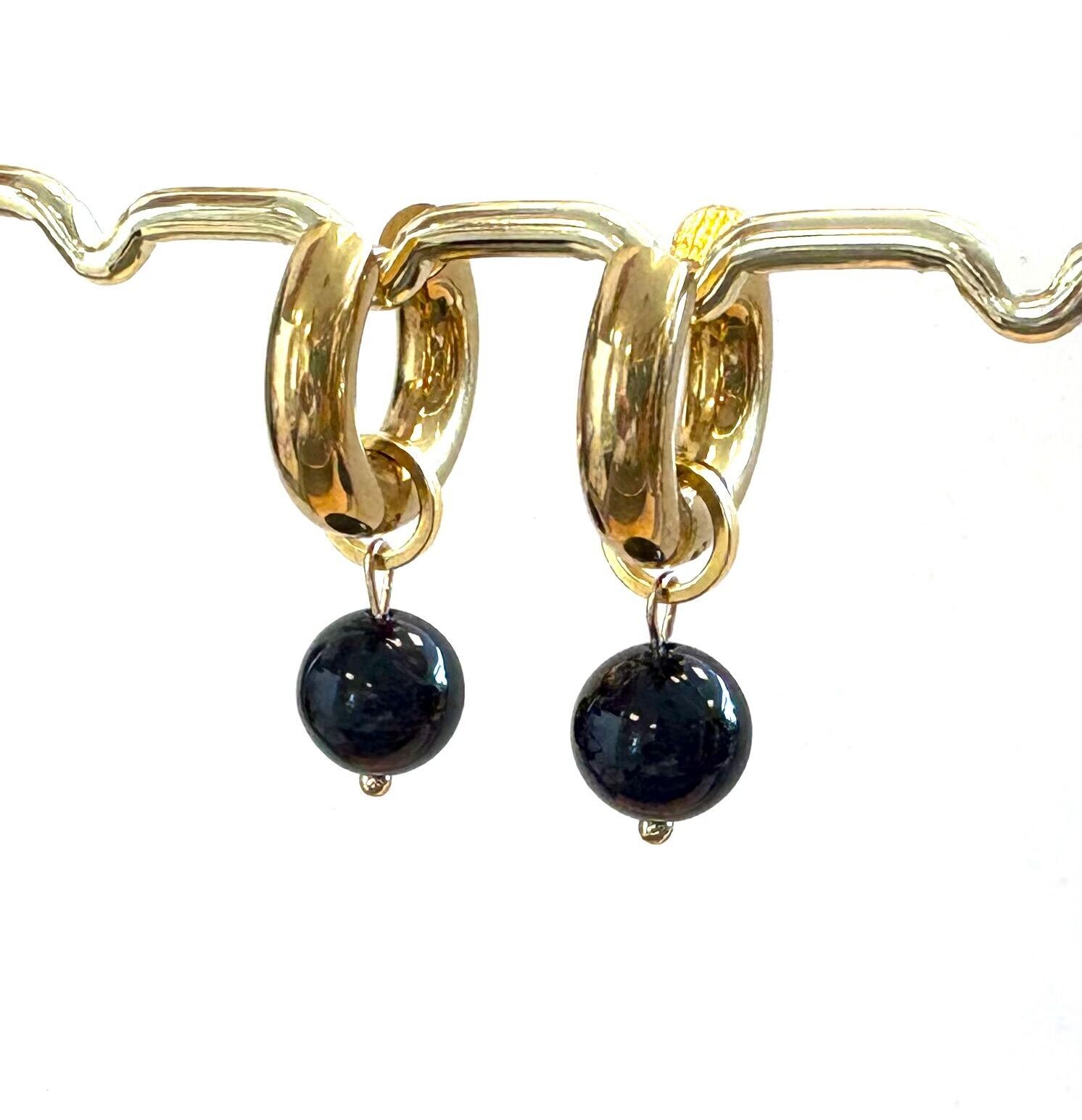 Earrings gold onyx