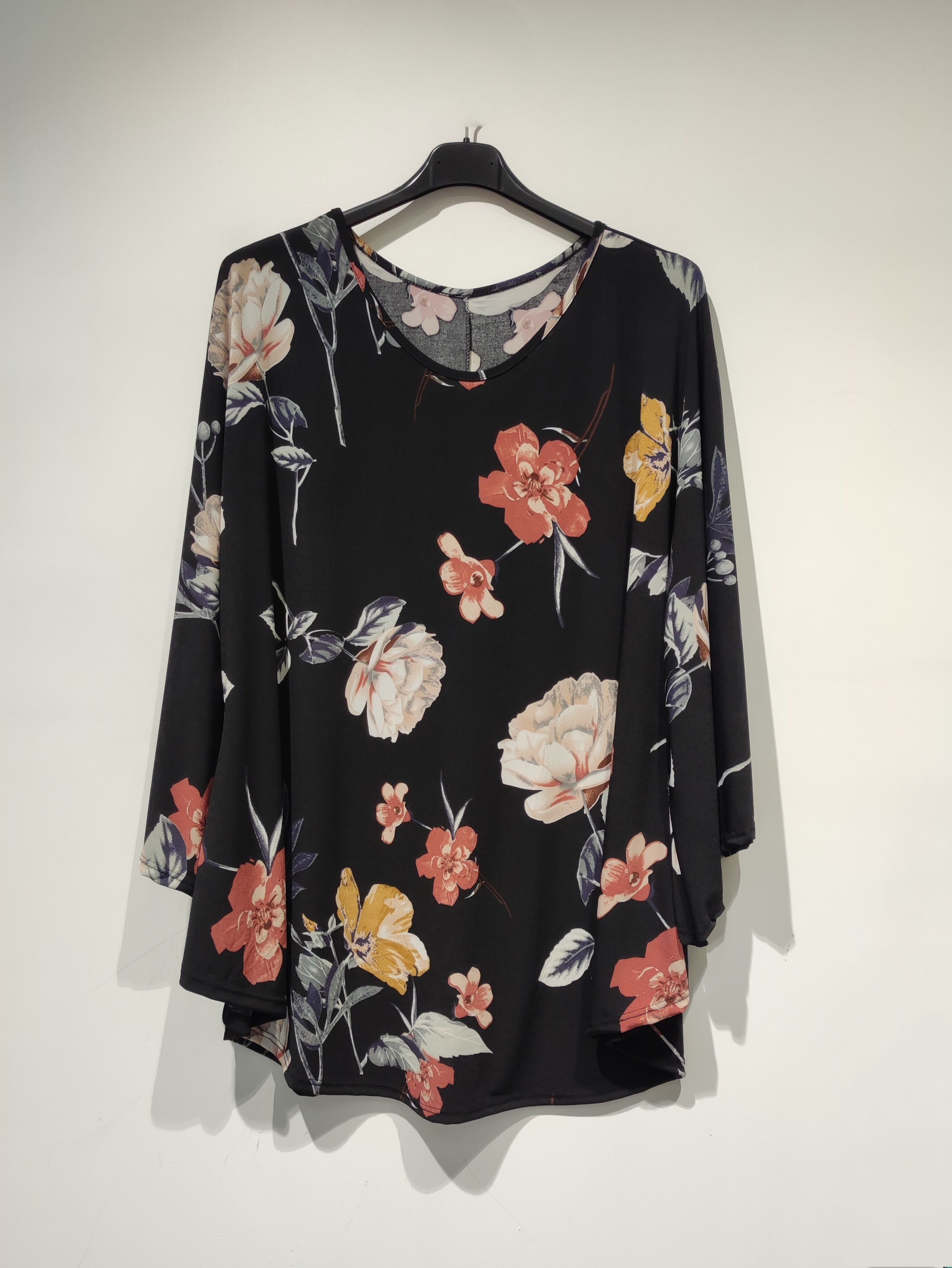 Frida GT Tunika Blumen - U-Boot-Ausschnitt AH26