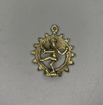 Figurine miniature en laiton, conception #123