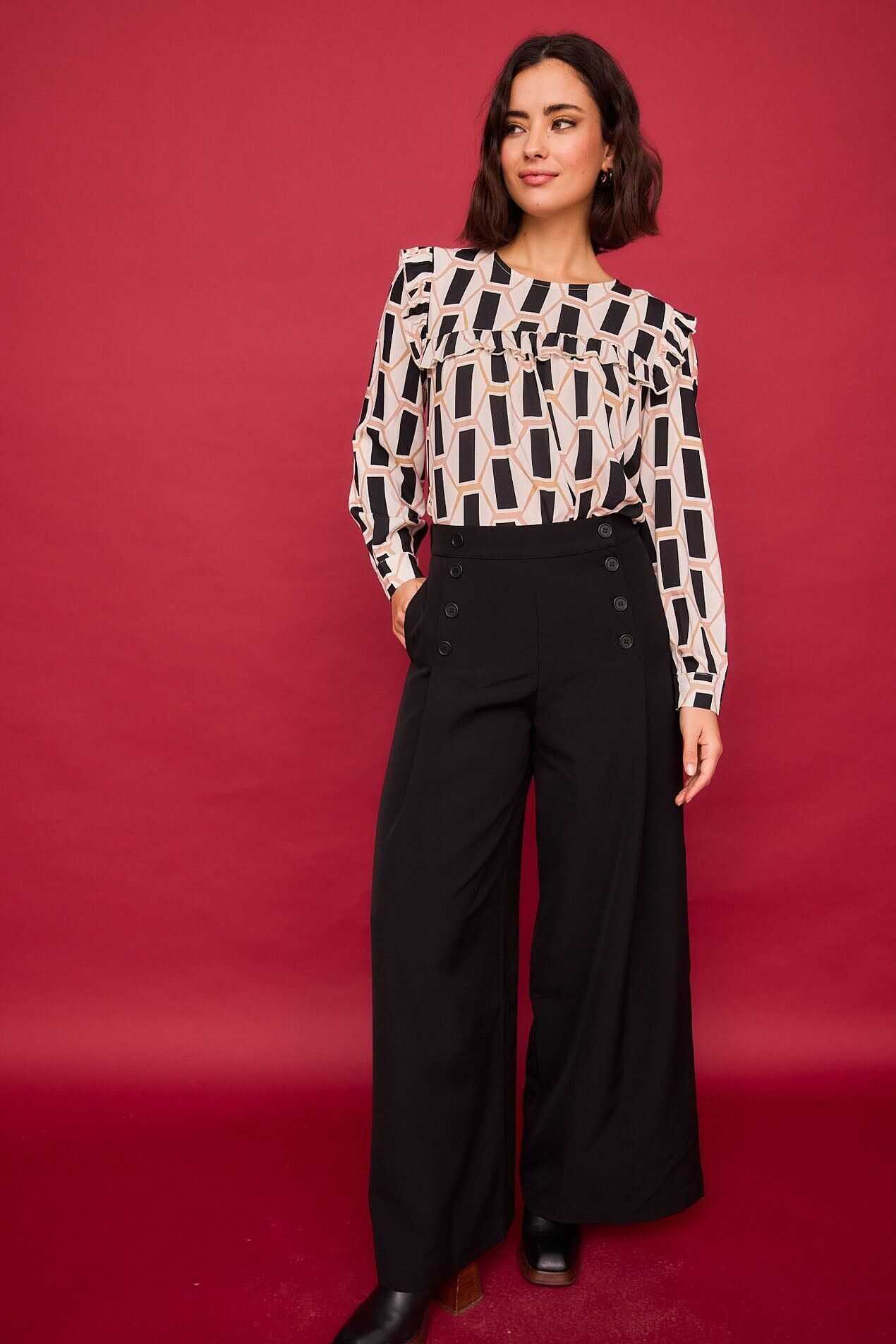 Nenufar – Schwarze, schlichte Hose