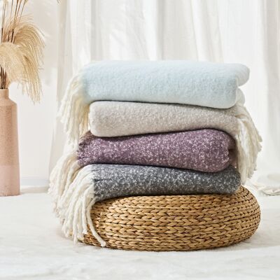Manta de mohair sintético Aisling: suave y elegante, con flecos