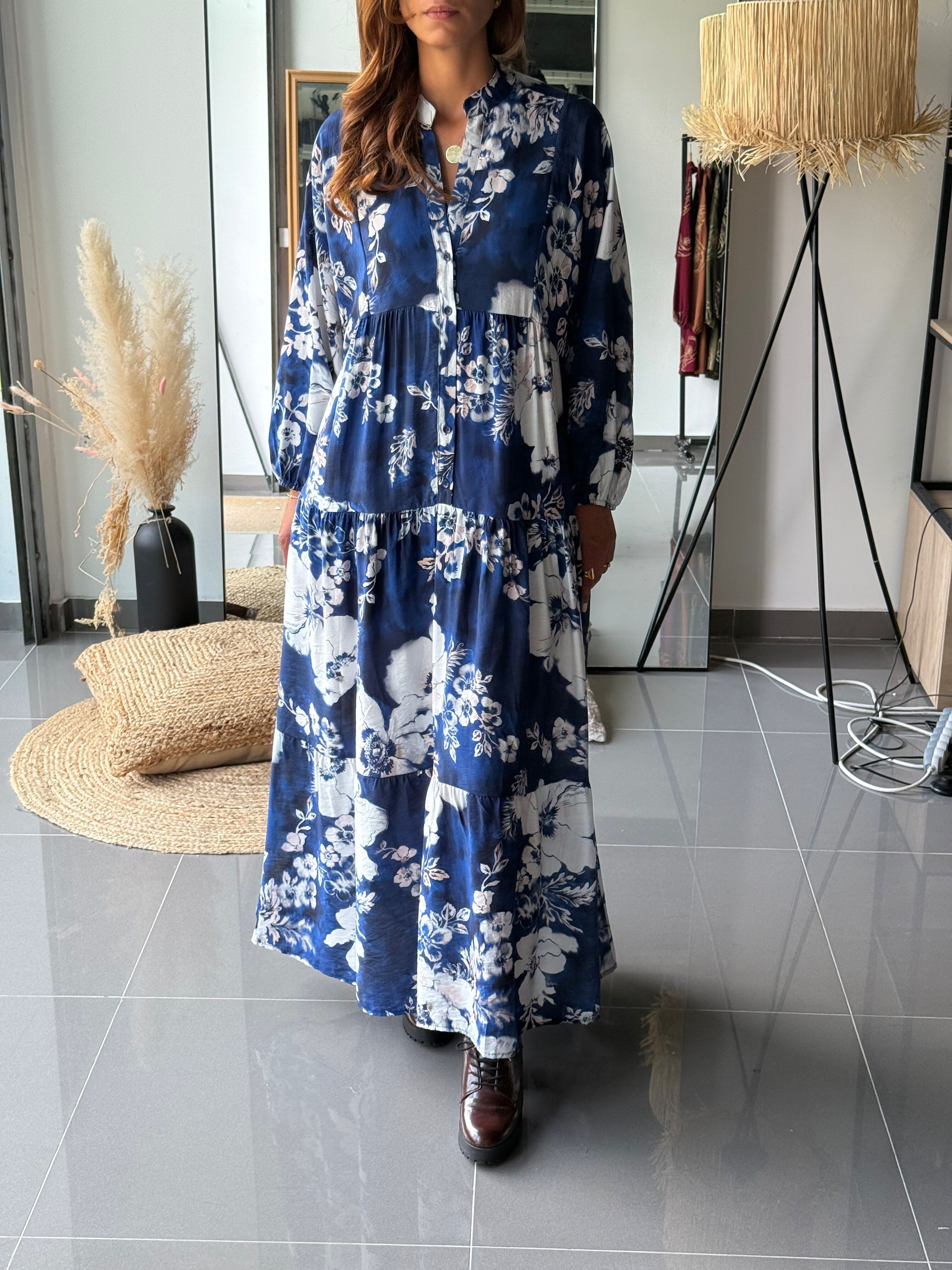 Abito lungo con stampa floreale blu e bianca - Maniche lunghe - con viscosa