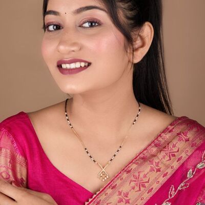 Elegante collana Dokiya Mangalsutra con goccia di perle