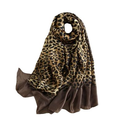 Sciarpa in raso con stampa leopardata marrone
