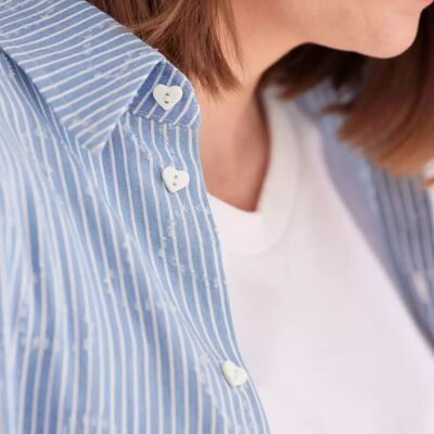 Chemise à rayures et coeurs en coton