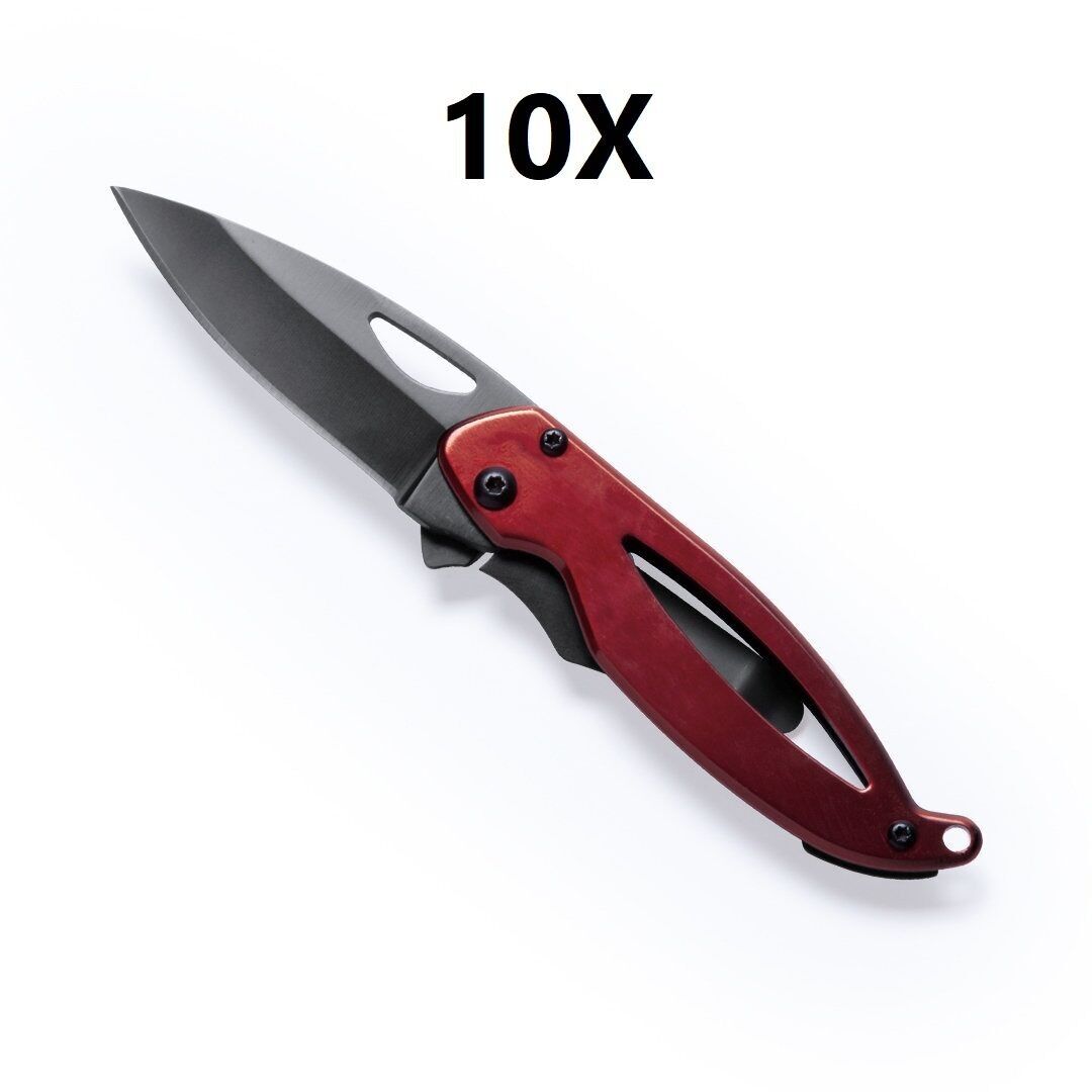 10 COLTELLI DI ALTA QUALITÀ CON LAMA IN ACCIAIO INOX SCURO E MANICO IN ACCIAIO INOX CON BLOCCO DI SICUREZZA. DI COLORE ROSSO E PRESENTATO IN UNA SCATOLA INDIVIDUALE.8.9×2.6×1.2cm