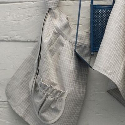 Doris housewife apron