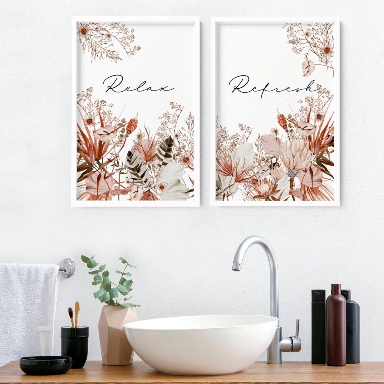 Bathroom wall pictures | Set of 2 framed wall art
