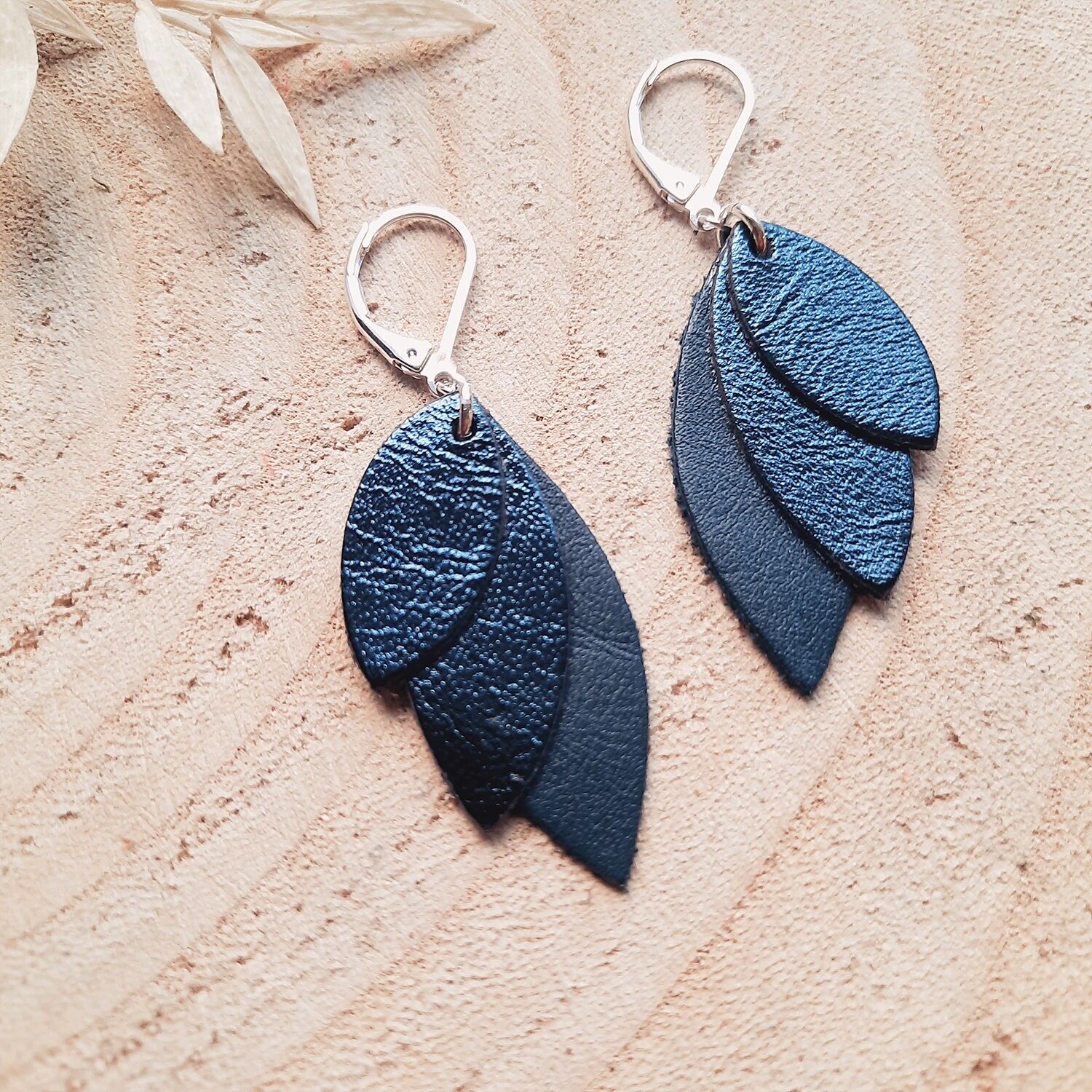 MINI CELESTE Orecchini riciclati blu petrolio