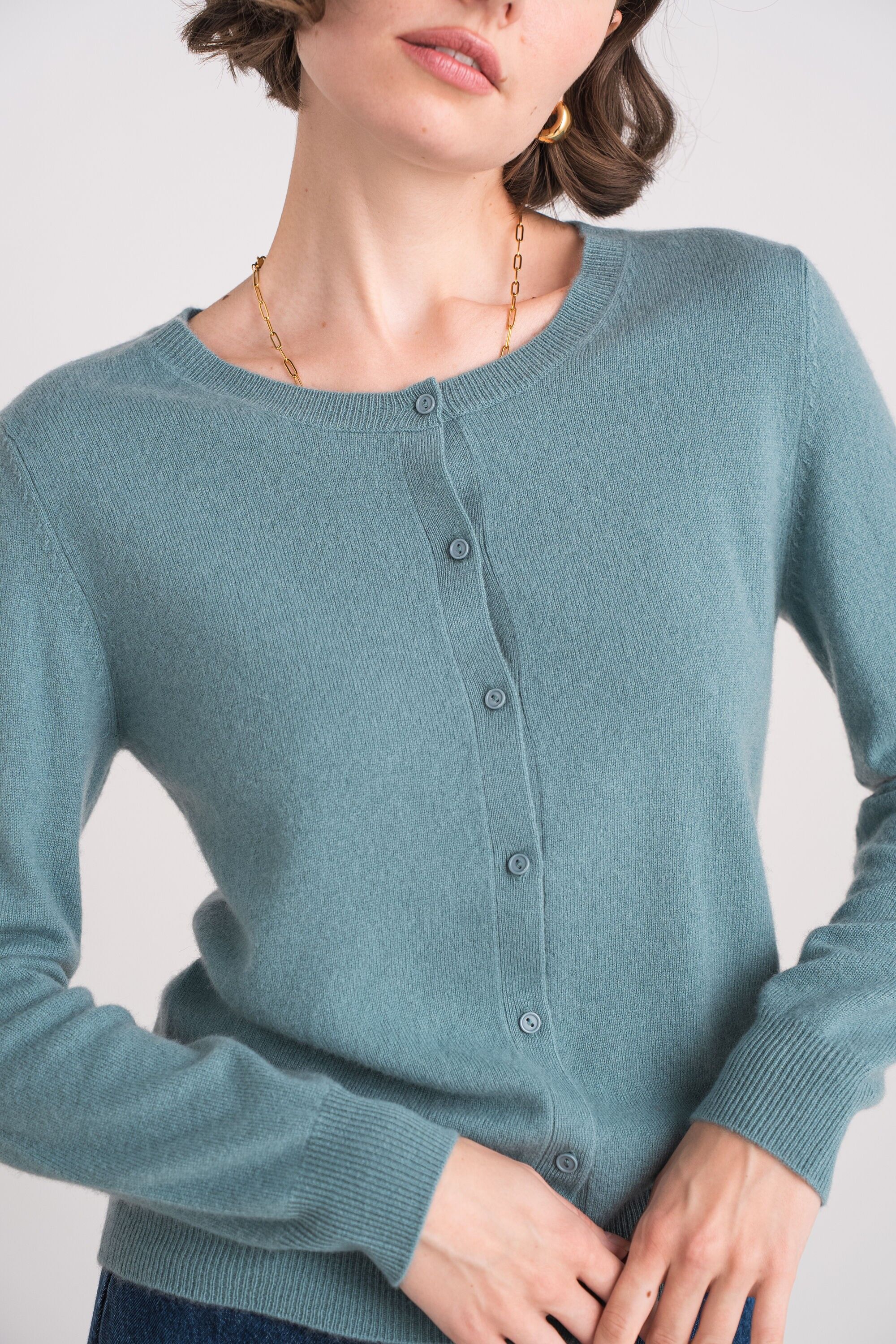 Cárdigan de cachemira con cuello redondo