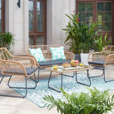 2 chaises, 2 coussins d'assise, 1 canapé, 1 coussin de canapé, 1 table basse