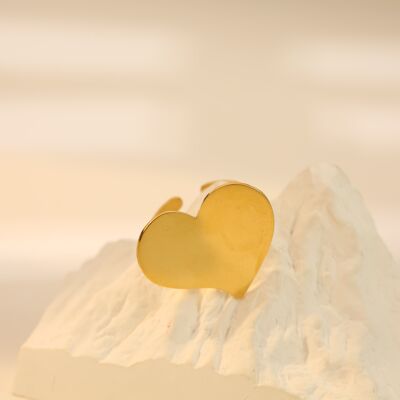 Anello in oro a cuore grande