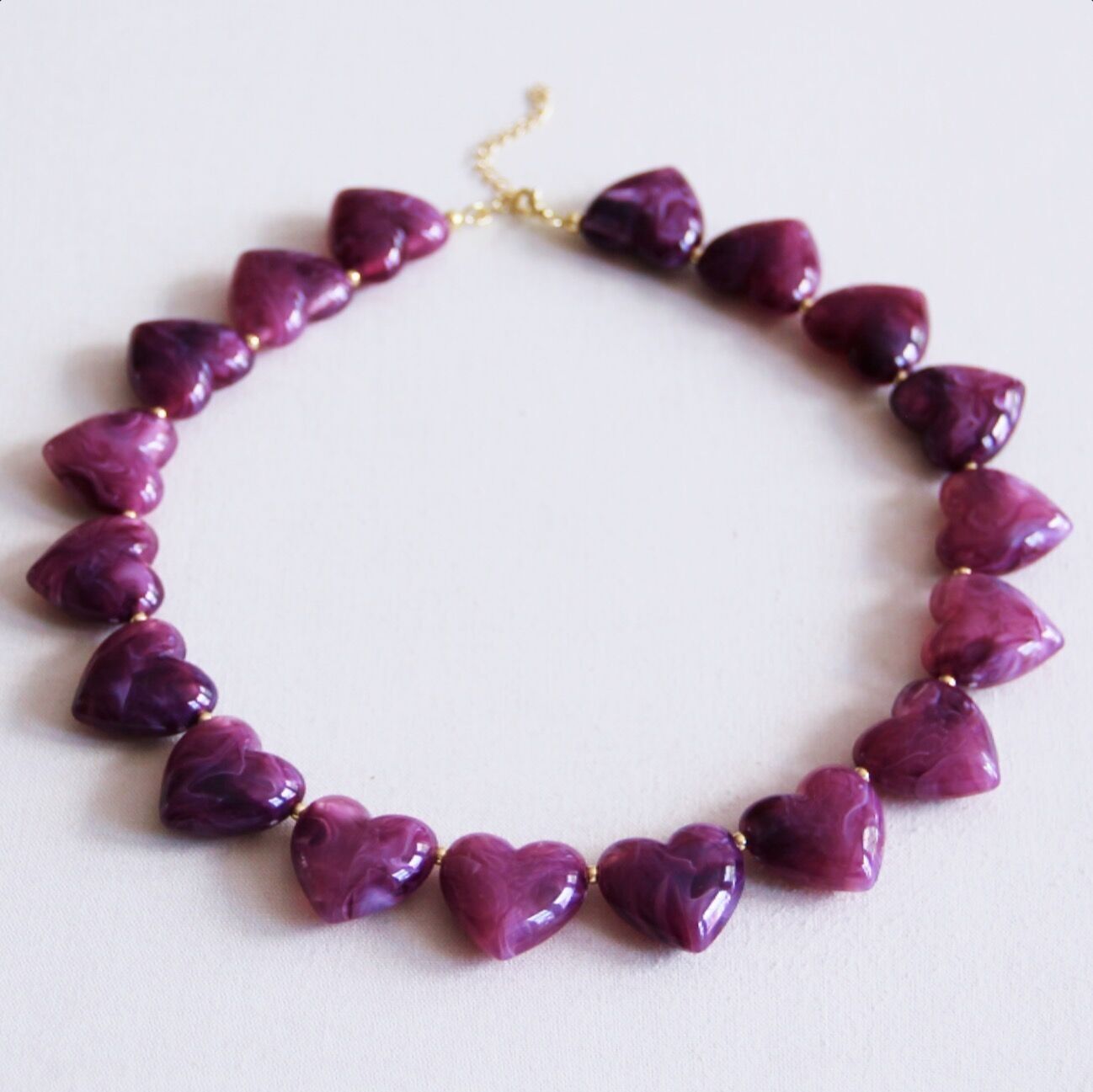 Collana con perline a forma di cuore XL - viola