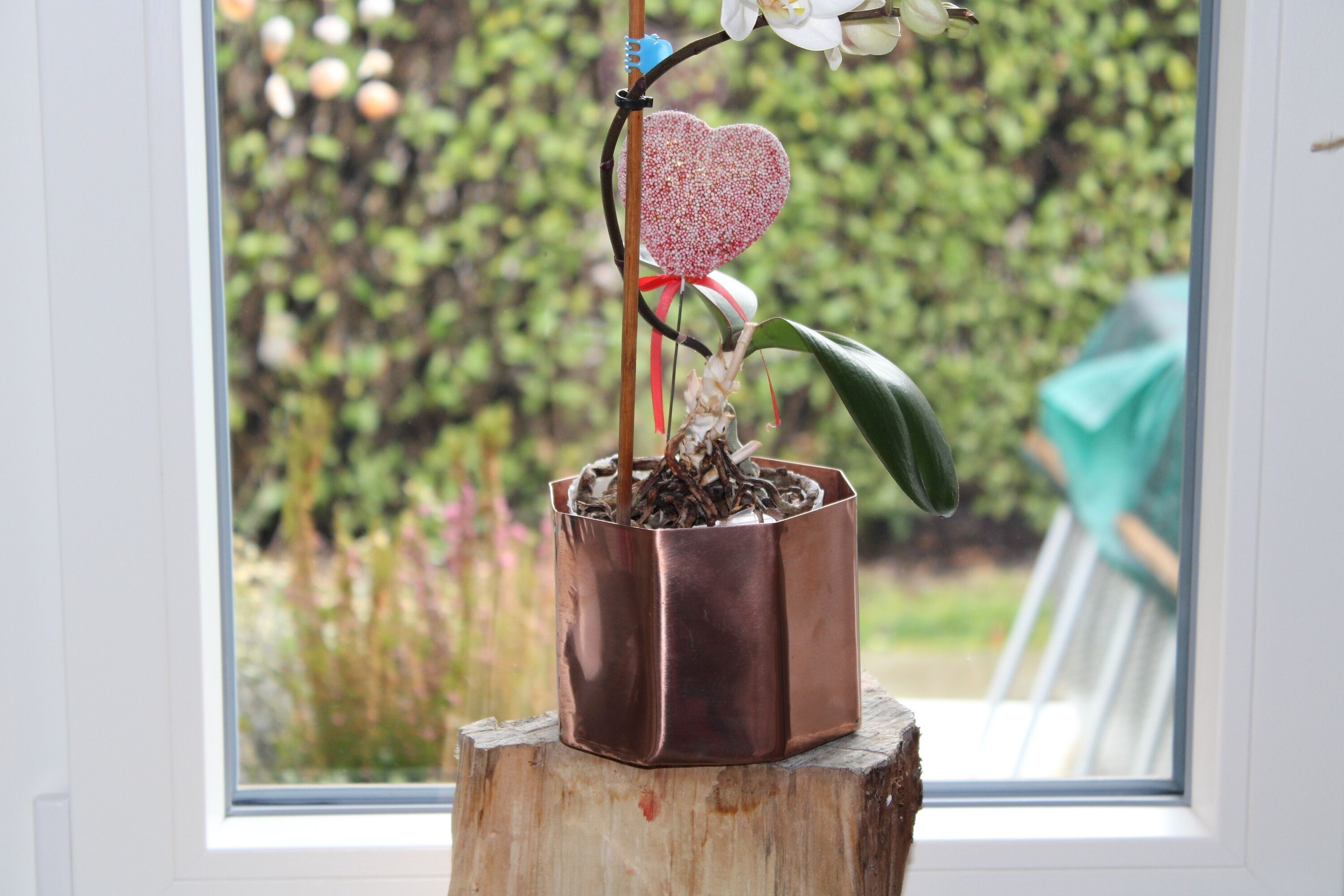 Vaso liscio moderno in rame , porta vaso per piante e fiori unico - fatto a mano - personalizzabile