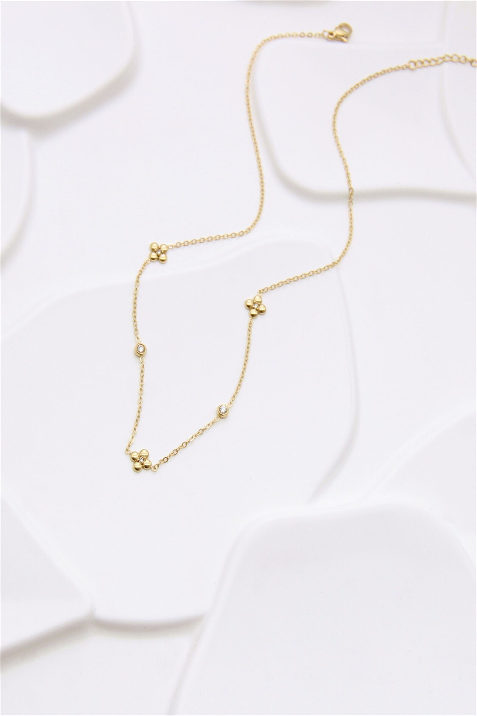 Collana in acciaio inossidabile con fiori e zirconi