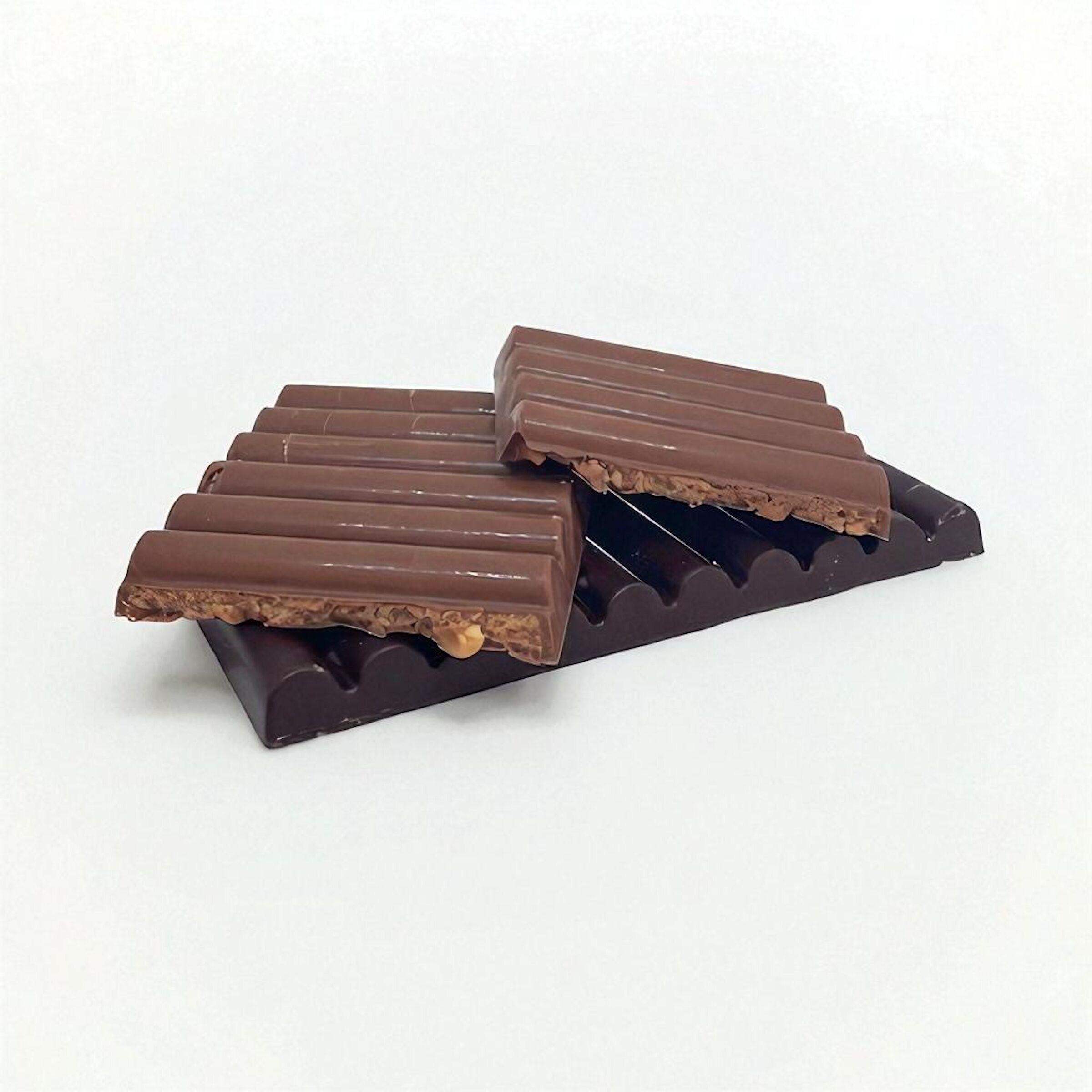 Tablet filled with 56% dark chocolate - almond hazelnut