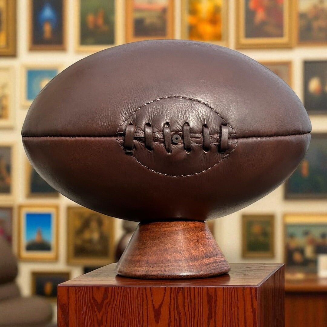 Ballon de rugby en cuir SPORTGIFTZ taille 5 avec support de présentation ?Un classique pour les fans et les collectionneurs